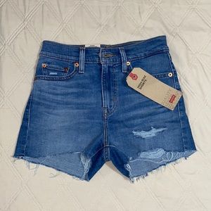 Levi high rise shorts